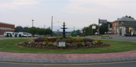 The fountain at the circular intersection of US 29 and State Route 60